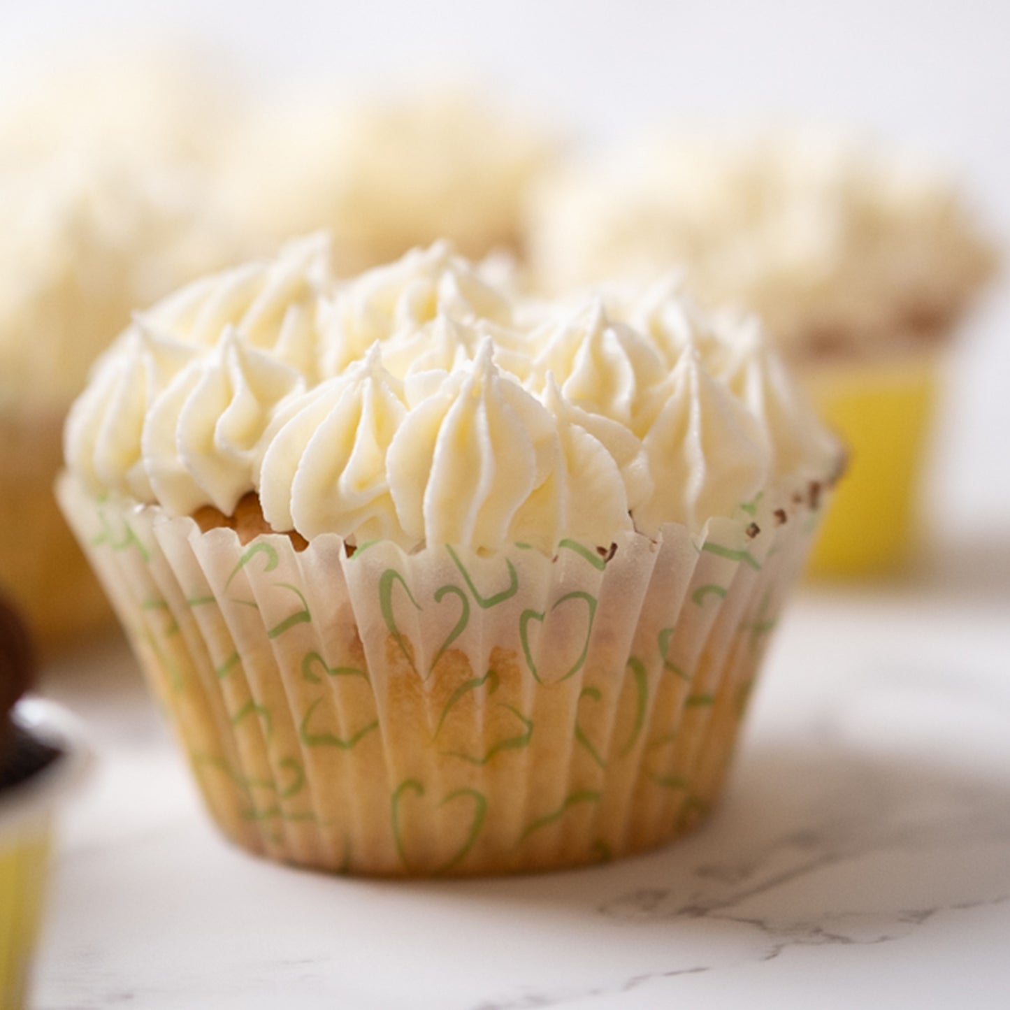 Organic Vanilla Bean - Regular Sized Cupcakes (12 pcs)